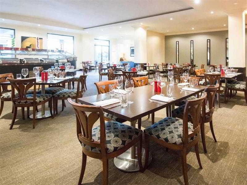 Visy Dior Hotel Baulkham Hills Bagian luar foto